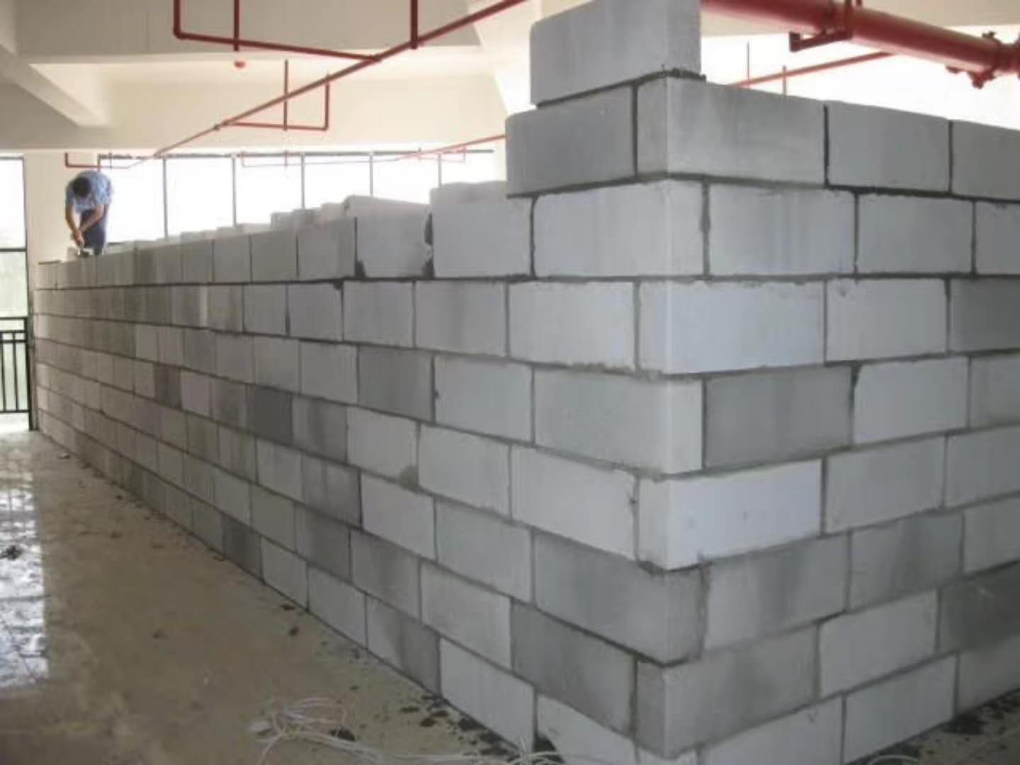 唐海蒸压加气混凝土砌块承重墙静力和抗震性能的研究